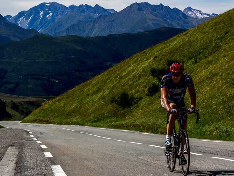 Ciclismo en el Pirineo: 13 puertos de montaña con los que disfrutar del Pirineo