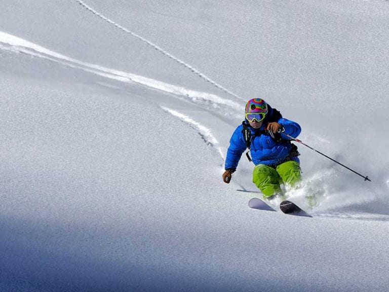 Cómo esquiar en nieve virgen