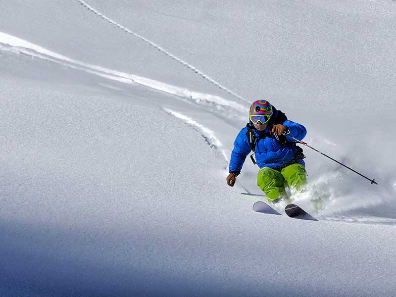 Cómo esquiar en nieve virgen / Foto: Mauro Paillex