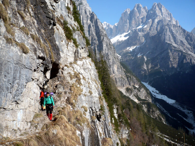 Las mejores rutas de trekking en Italia: desde los Dolomitas en los Alpes hasta Sicilia