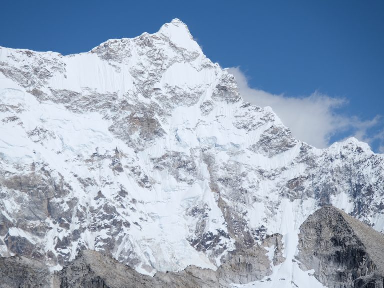 Gangkhar Puensum: La montaña prohibida jamás escalada